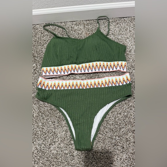 Other - Green Ribbed Two-Piece Bikini with Chevron Trim - Size XL